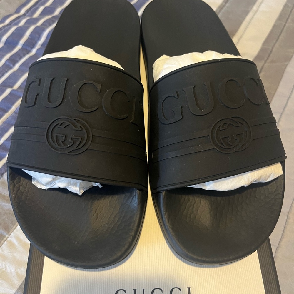 GUCCI Embossed Black Slides